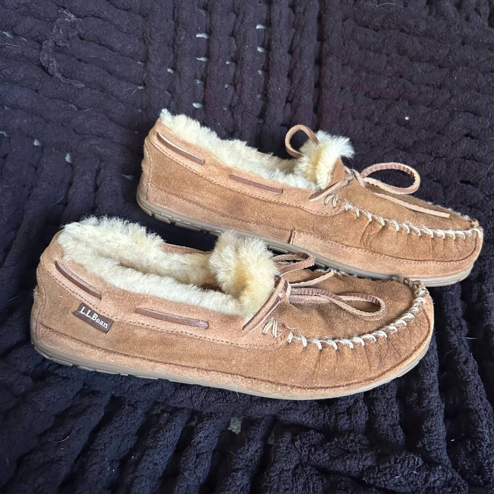 L.L. Bean Faux Fur Lined Men's/Unisex M9/W11 Moccasin Slippers